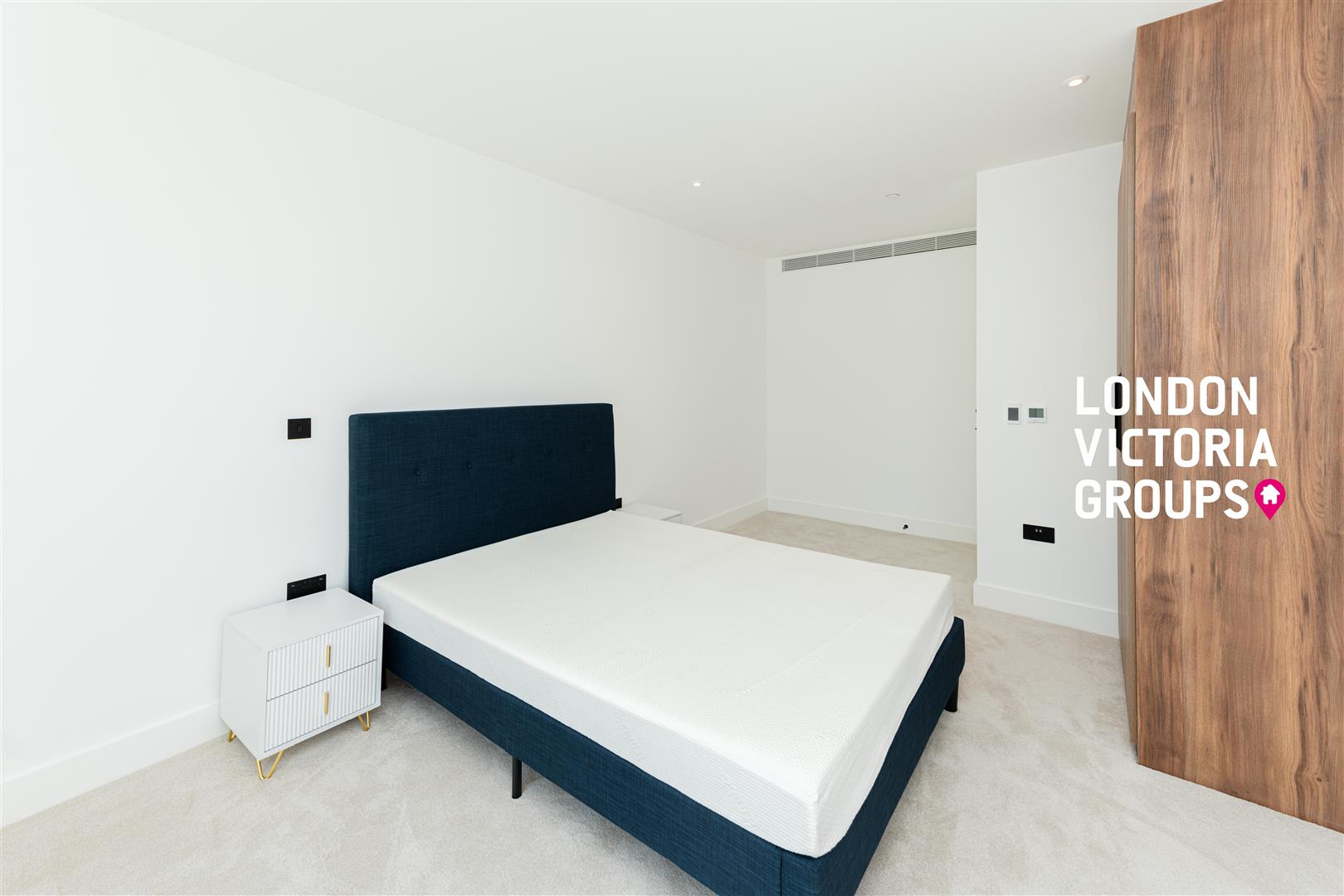 Horatio Apartments, 2 Graphite Square, LONDON